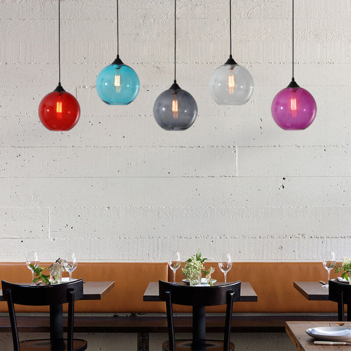 Moderne Glazen Hanglamp in Meerdere Kleuren met Bolvormig Design