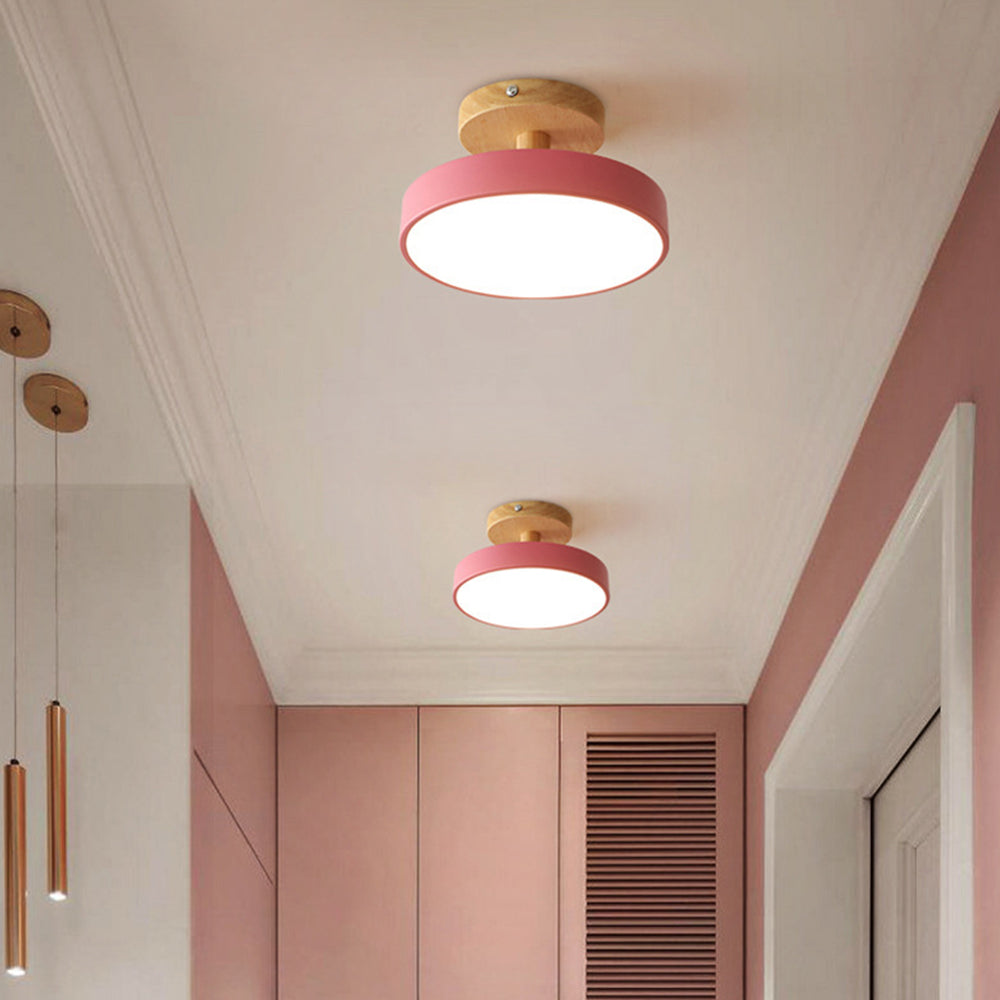Scandinavische Plafondlamp met Houten Basis & Zacht Pastel Design