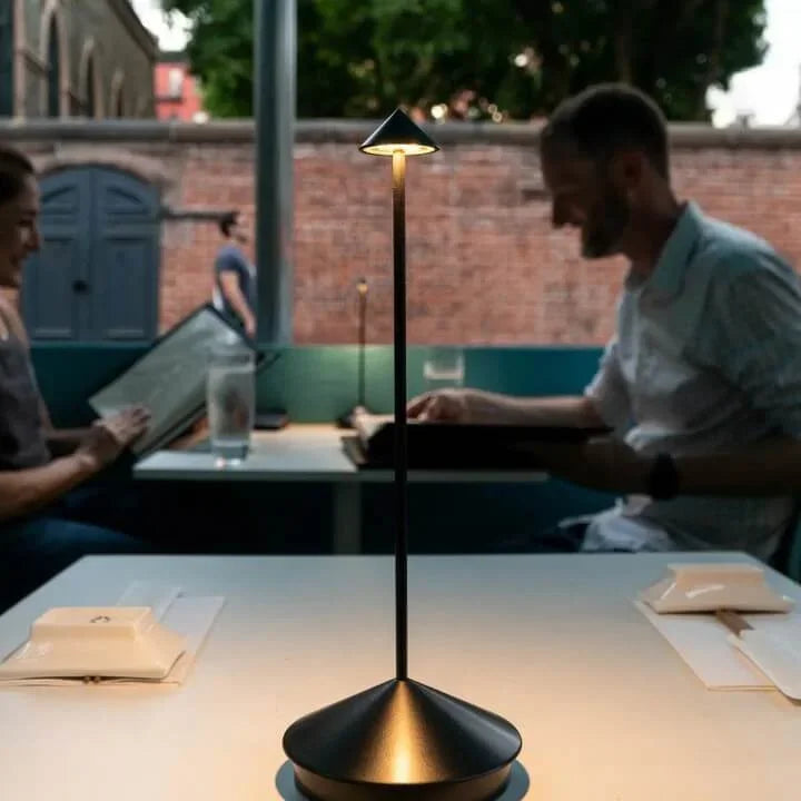 Scandinavische Minimalistische Tafellamp met Dimbare LED & Draadloos Design
