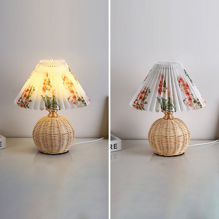Scandinavische Tafellamp met Stoffen Kap – USB & Oneindig Dimbaar