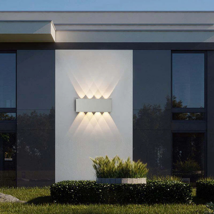 Waterdichte LED buitenwandlamp met warm wit licht