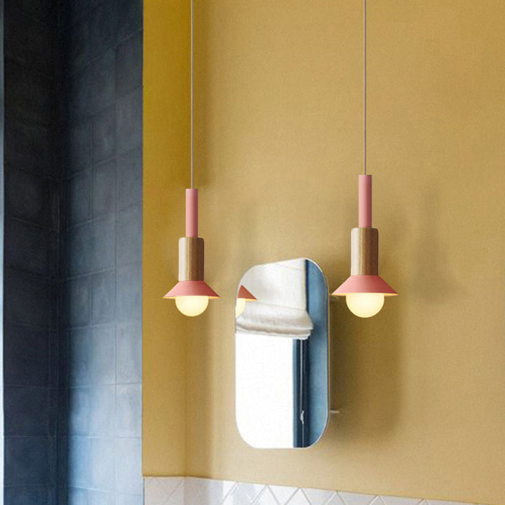 Scandinavische Houten Hanglamp met Kleurrijk Design