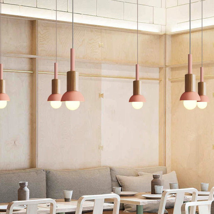 Scandinavische Houten Hanglamp met Kleurrijk Design