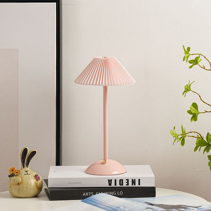 LumaGlow™ Scandinavische tafellamp met USB-laadpoort