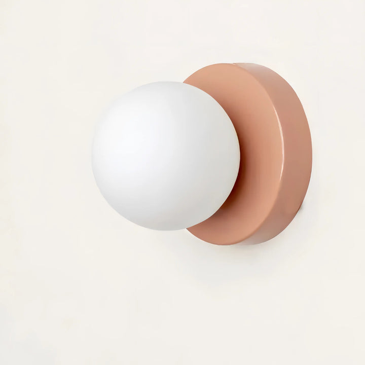 Minimalistische Scandinavische Wandlamp met Glazen Kap
