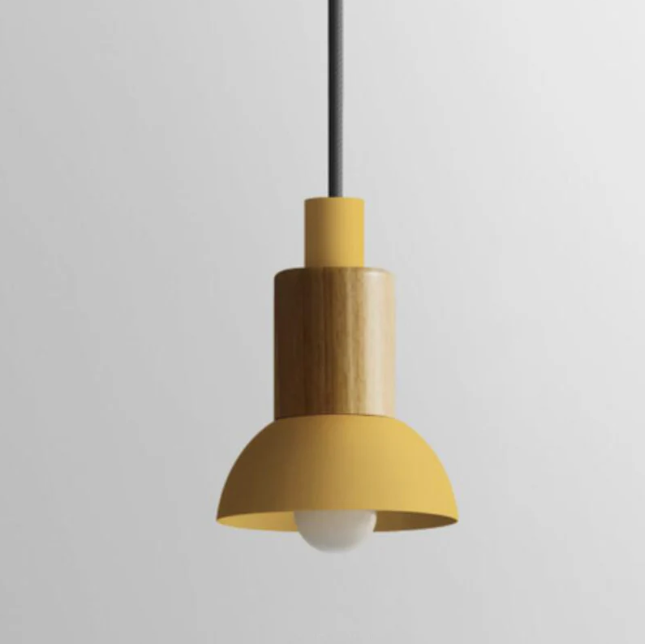 Scandinavische Houten Hanglamp met Kleurrijk Design