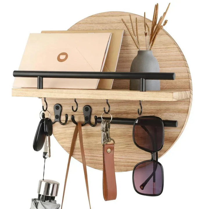 Ronde houten sleutelhouder met haken en wandplank voor de hal