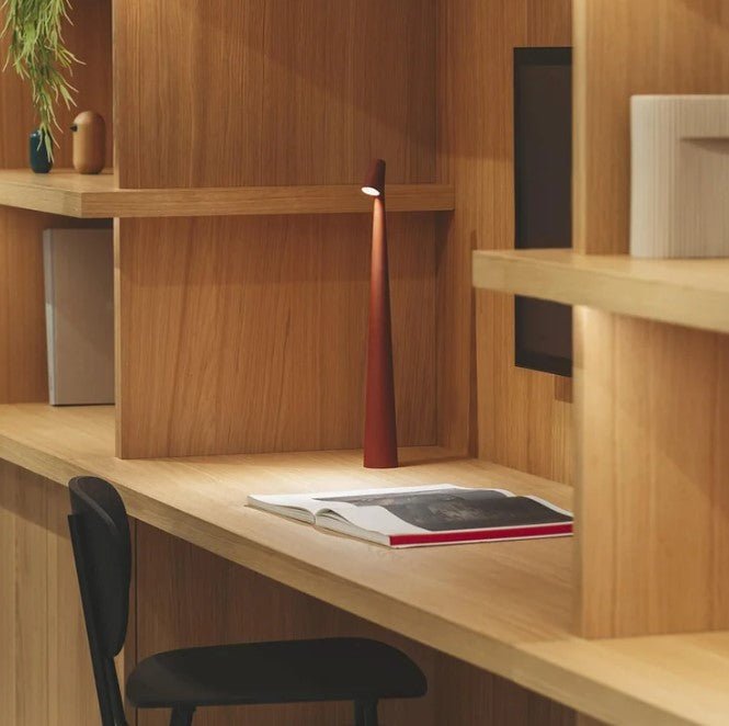 Tafellamp met Scandinavische Minimalistisch Design