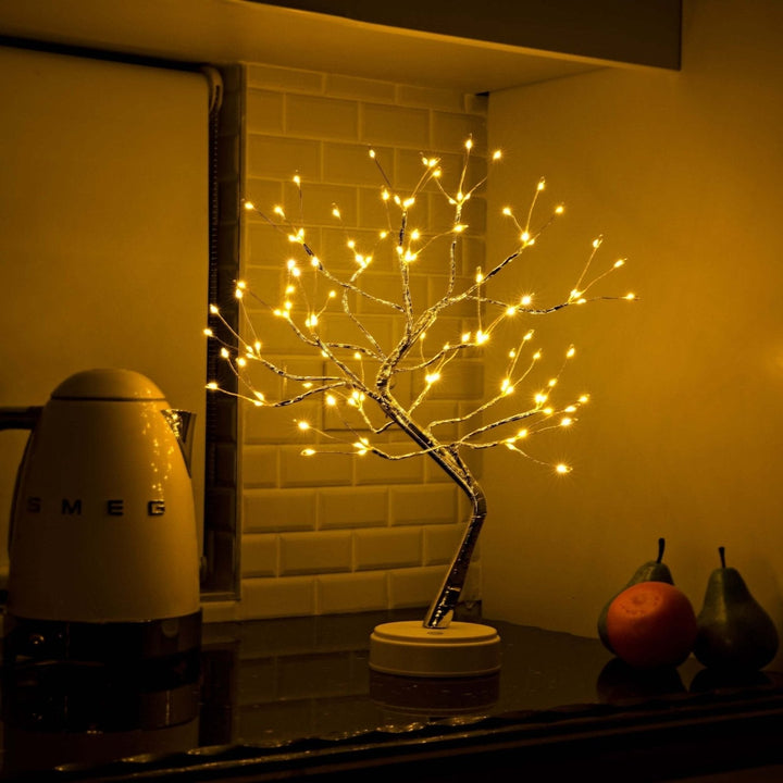 Decoratieve Boomvorm LED Tafellamp met Draadloze Bediening en USB-Voeding – Sfeerverlichting voor Woonkamer en Slaapkamer | Sansoti